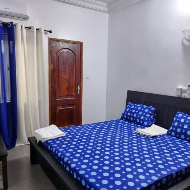 APPARTEMENT MEUBLÉE À LOUER À COTONOU FIDJROSSE