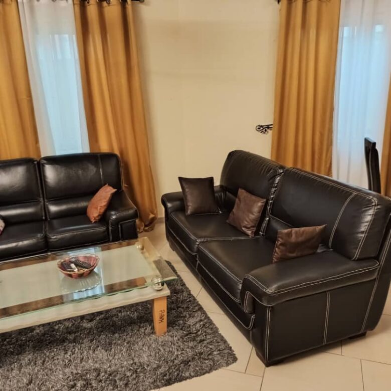 APPARTEMENT MEUBLÉE À LOUER À COTONOU FIDJROSSE