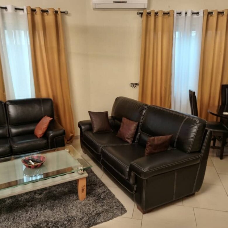 APPARTEMENT MEUBLÉE À LOUER À COTONOU FIDJROSSE