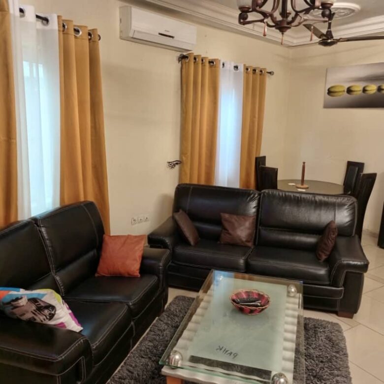 APPARTEMENT MEUBLÉE À LOUER À COTONOU FIDJROSSE