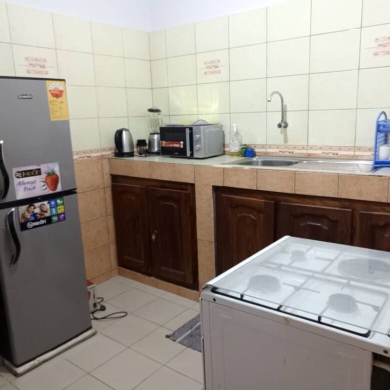 APPARTEMENT MEUBLÉE À LOUER À COTONOU FIDJROSSE