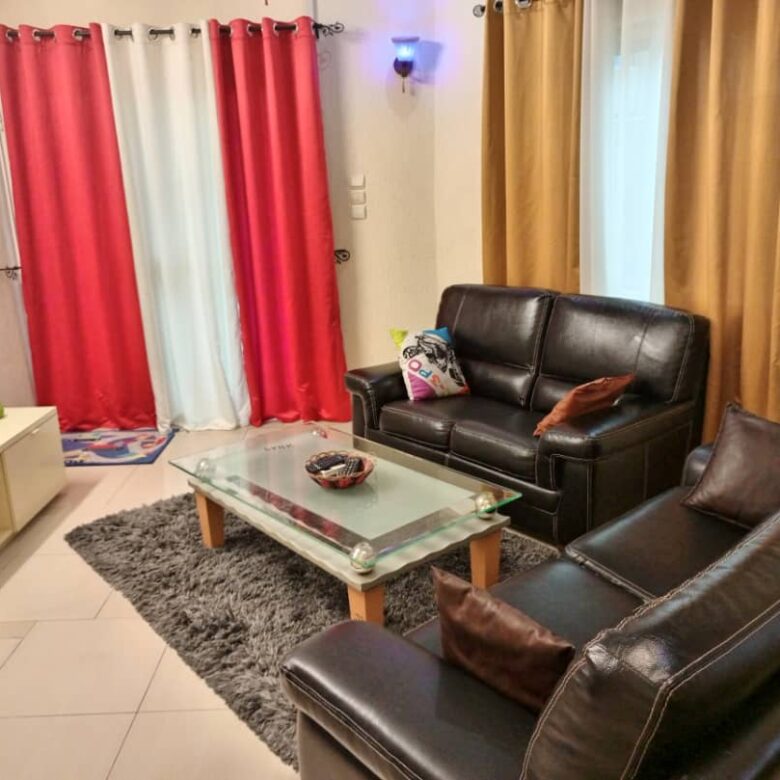 APPARTEMENT MEUBLÉE À LOUER À COTONOU FIDJROSSE