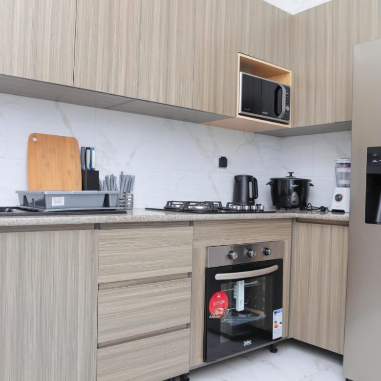 APPARTEMENT MEUBLÉE À LOUER À COTONOU FIDJROSSE PLAGE