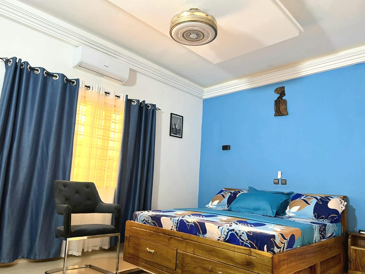 APPARTEMENT MEUBLÉ À LOUER A COTONOU FIDJROSSE