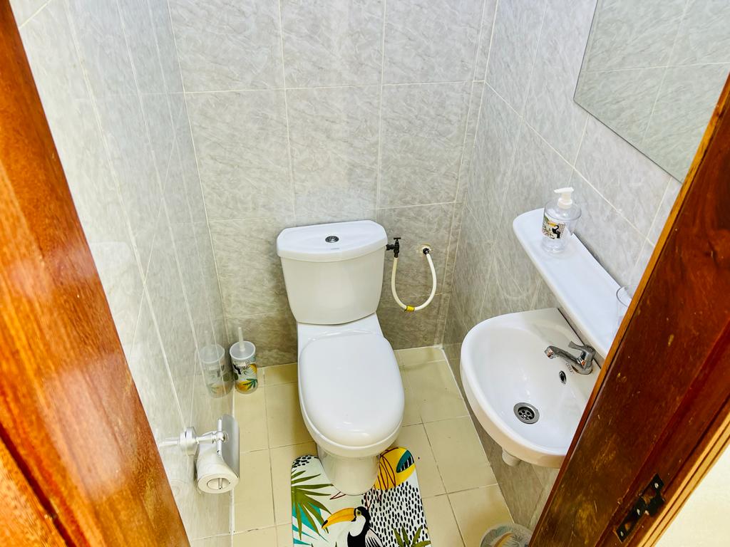 APPARTEMENT MEUBLÉ À LOUER À COTONOU FIDJROSSE AKOGBATO