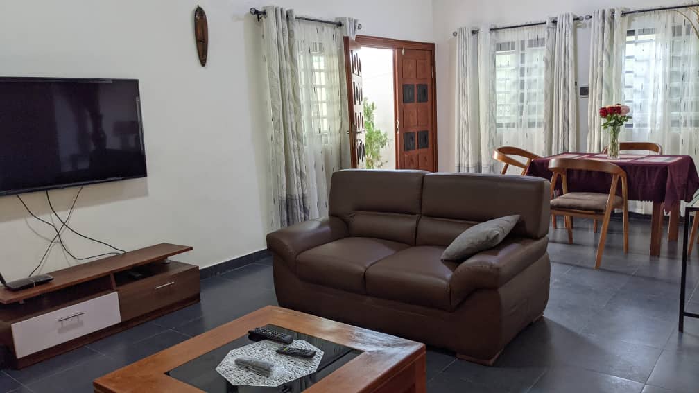 APPARTEMENT MEUBLÉE A LOUER A COTONOU FIDJROSSE TOGBIN