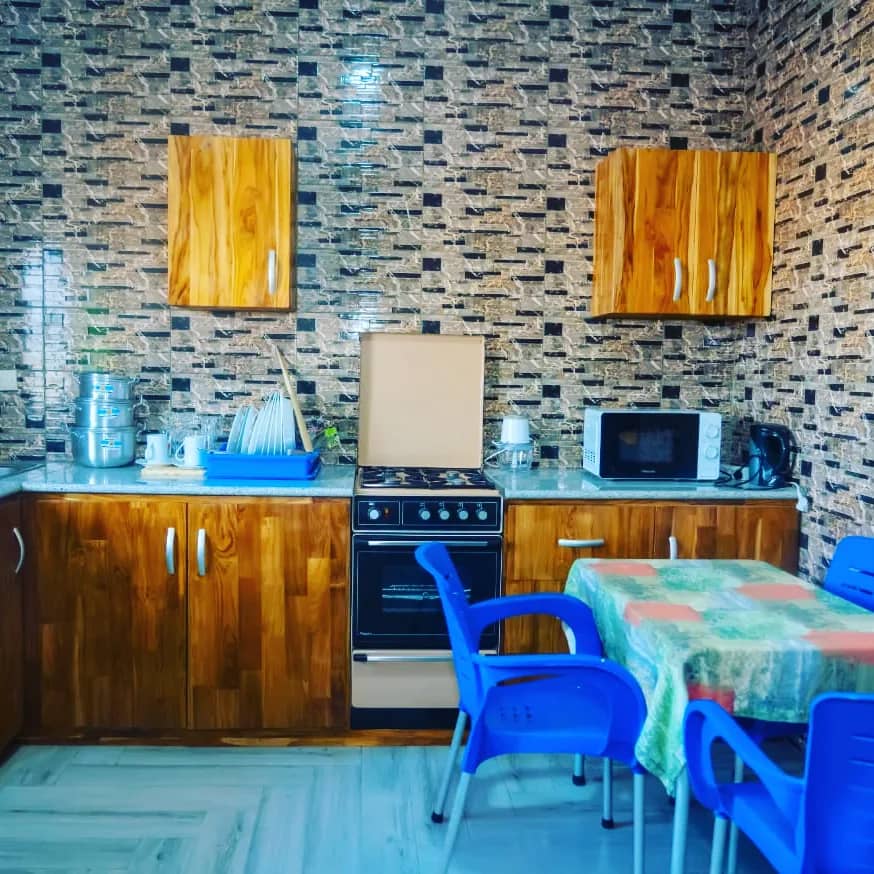 APPARTEMENT MEUBLÉ À LOUER À COTONOU FIDJROSSE