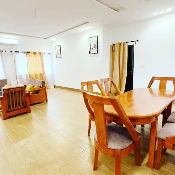 APPARTEMENT MEUBLÉ À LOUER À COTONOU FIDJROSSE