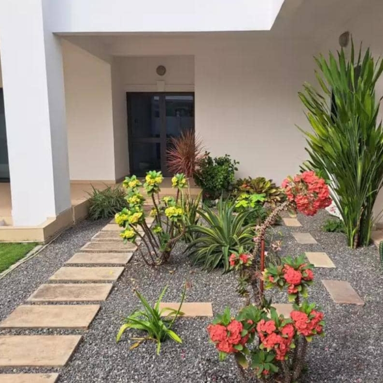 VILLA A VENDRE À COTONOU AKPAKPA QUARTIER JACK