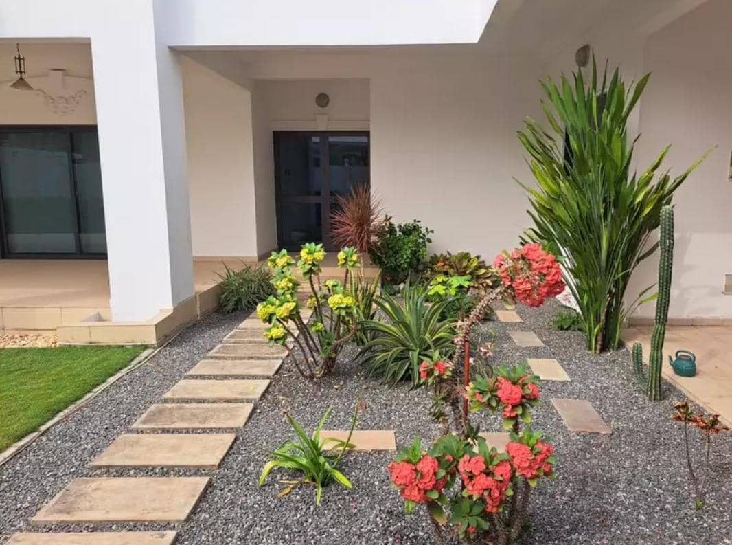 VILLA A VENDRE À COTONOU AKPAKPA QUARTIER JACK