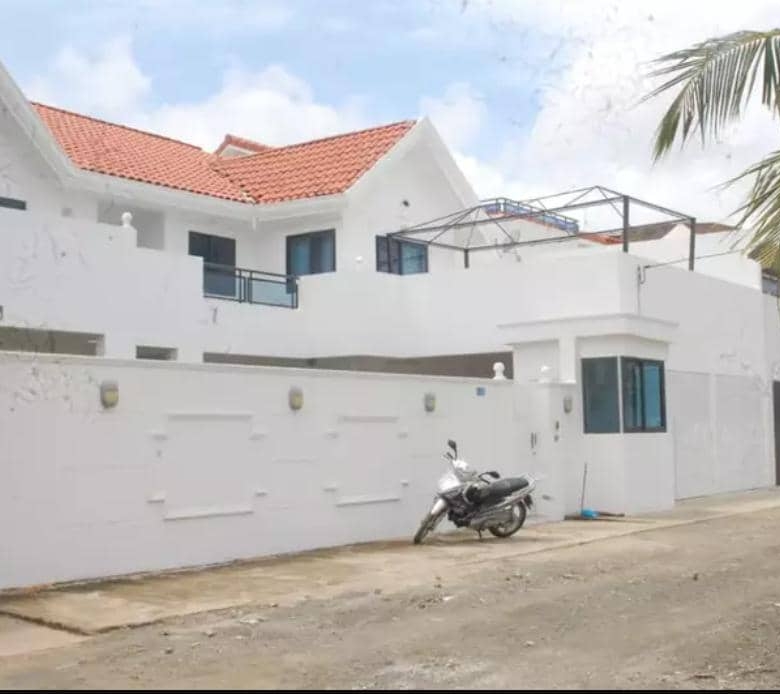 VILLA A VENDRE À COTONOU AKPAKPA QUARTIER JACK