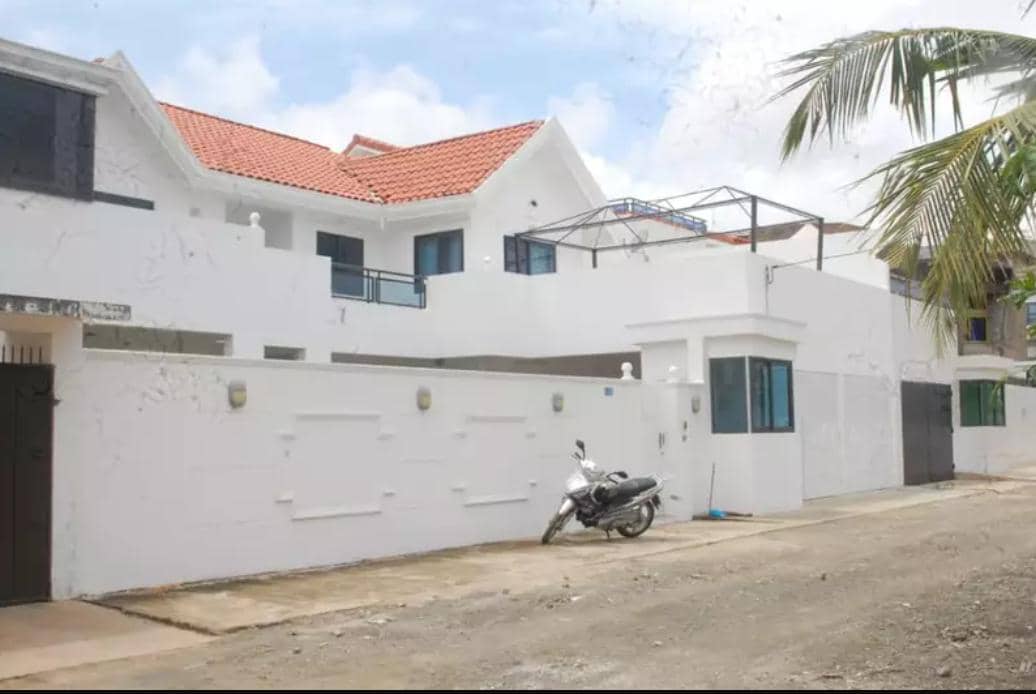 VILLA A VENDRE À COTONOU AKPAKPA QUARTIER JACK