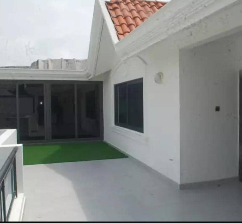 VILLA A VENDRE À COTONOU AKPAKPA QUARTIER JACK