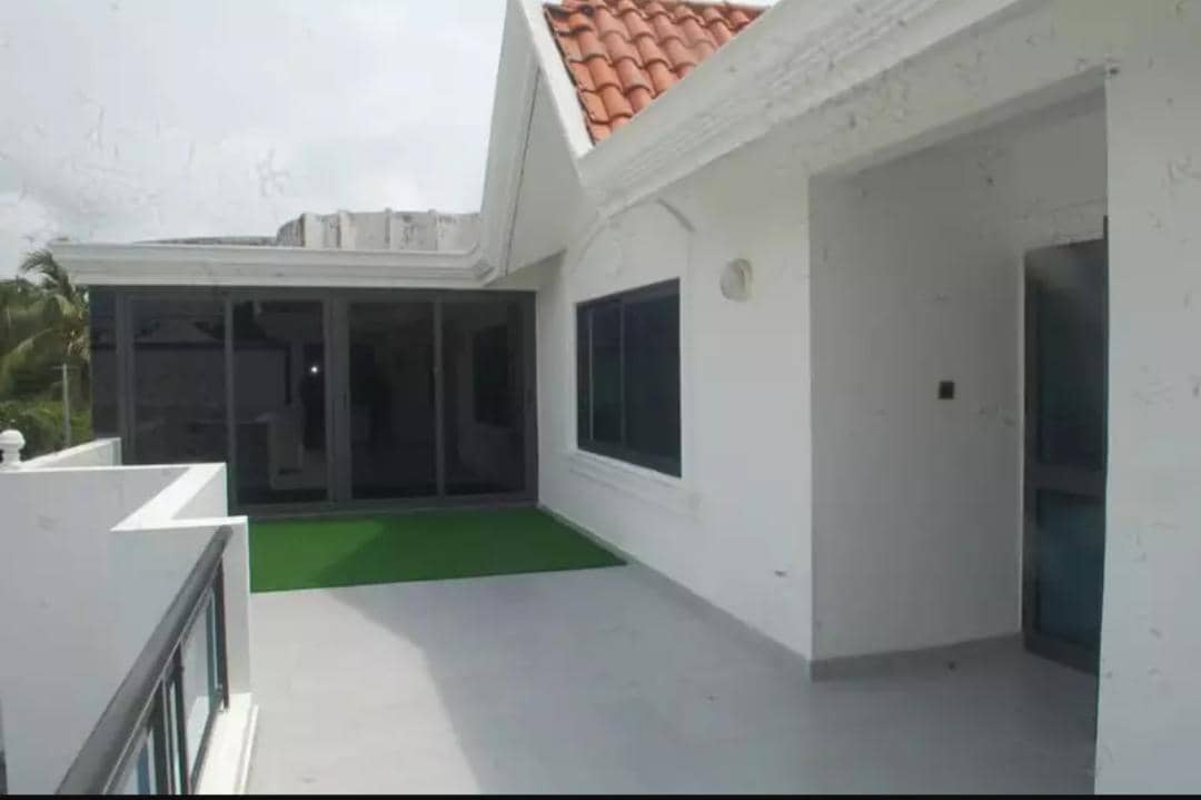 VILLA A VENDRE À COTONOU AKPAKPA QUARTIER JACK