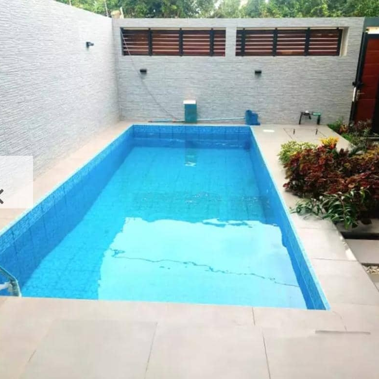 VILLA A VENDRE AVEC PISCINE À COTONOU AKPAKPA