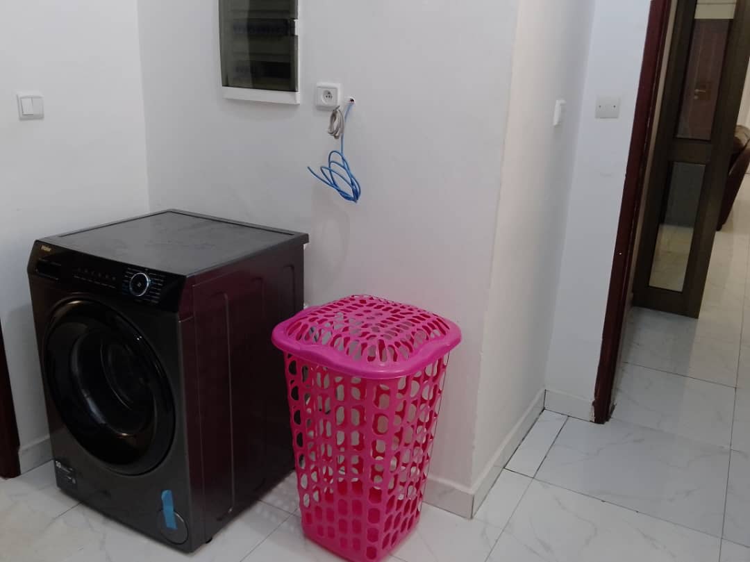 APPARTEMENT MEUBLÉ À LOUER A COTONOU FIDJROSSE