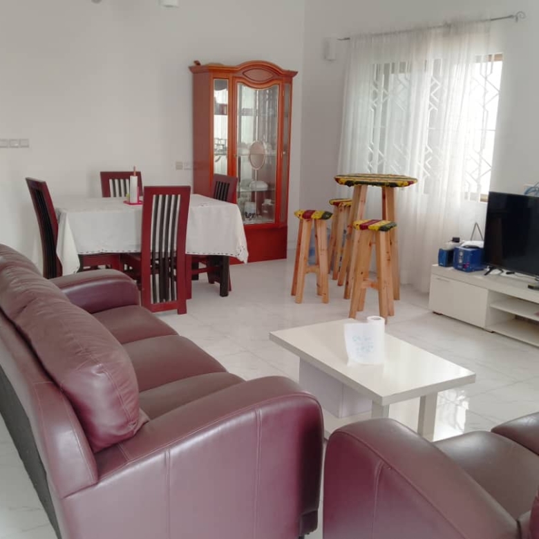 APPARTEMENT MEUBLÉ À LOUER A COTONOU FIDJROSSE