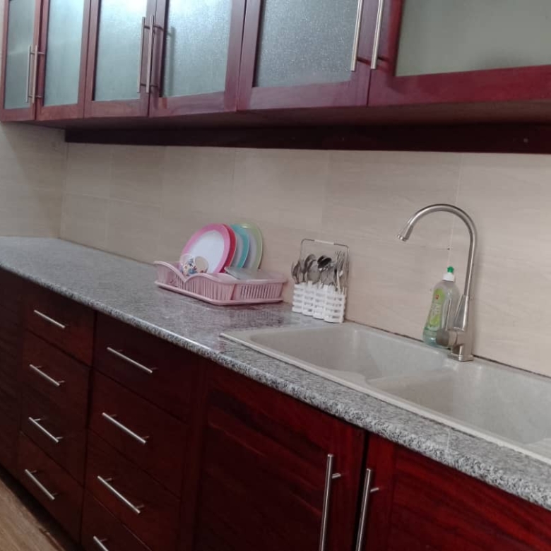 APPARTEMENT MEUBLÉ À LOUER A COTONOU FIDJROSSE