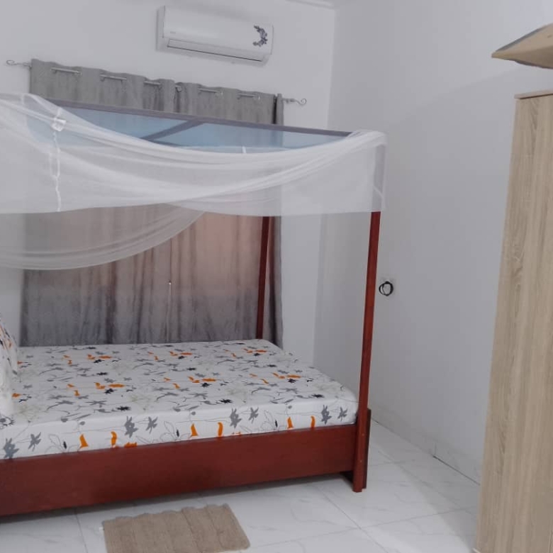 APPARTEMENT MEUBLÉ À LOUER A COTONOU FIDJROSSE