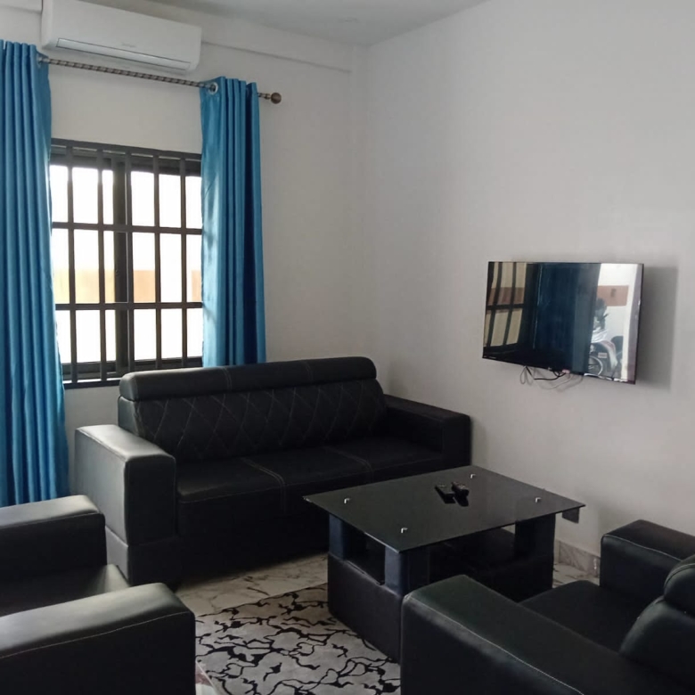 APPARTEMENTS MEUBLÉS À LOUER A COTONOU FIDJROSSE PLAGE