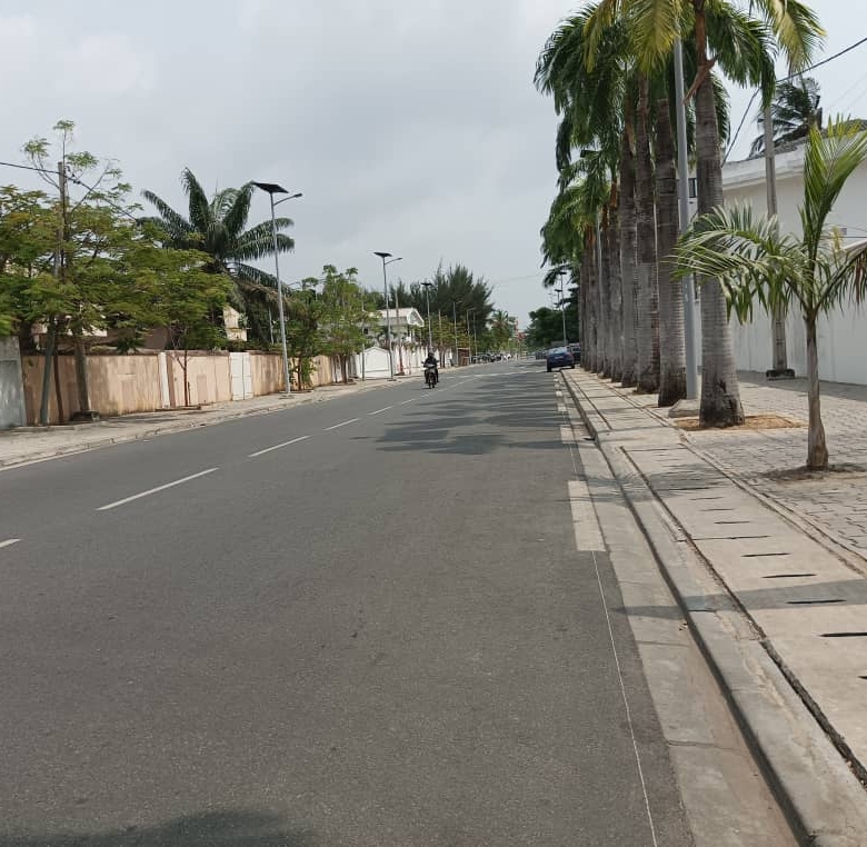 Parcelle à vendre à Cotonou Cocotiers