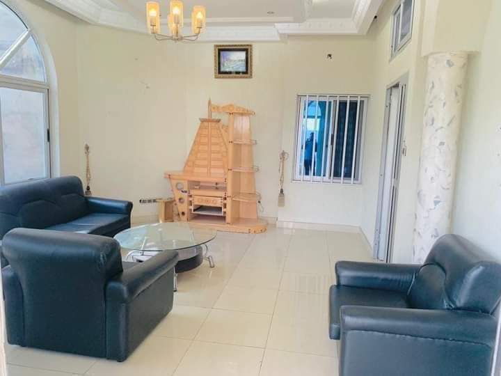 VILLA À VENDRE À COTONOU AKPAKPA PK10