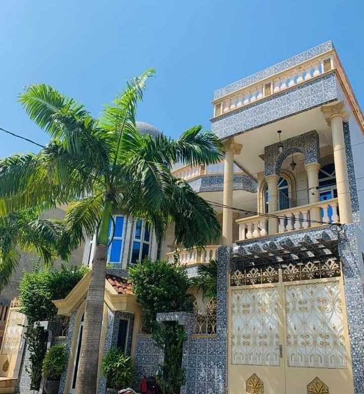 VILLA À VENDRE À COTONOU AKPAKPA PK10