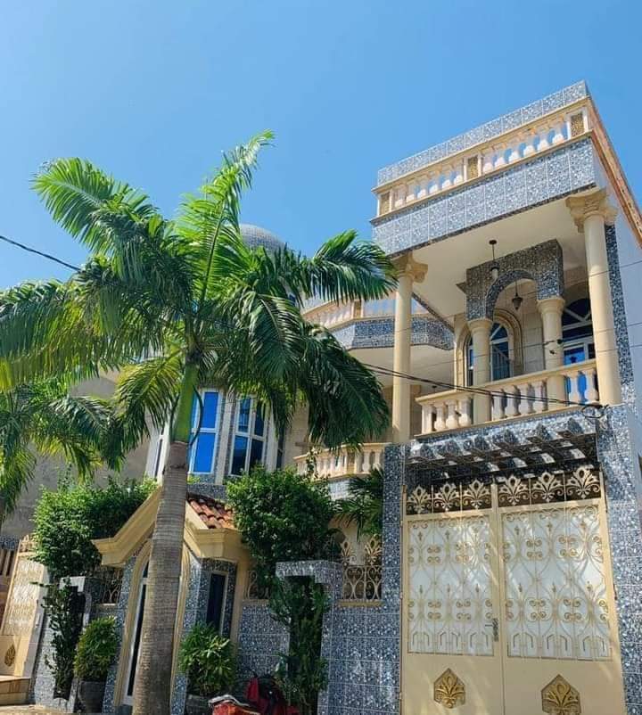 VILLA À VENDRE À COTONOU AKPAKPA PK10