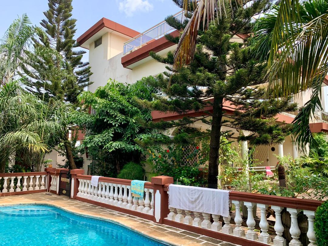 Villa avec piscine à louer à Cotonou