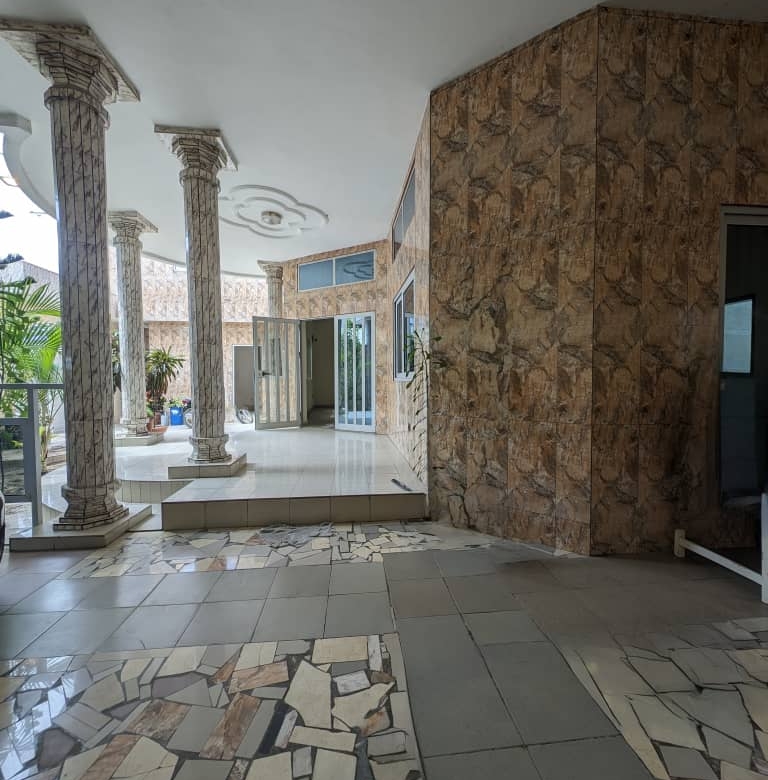 Villa à vendre à Cotonou Fidjrossè