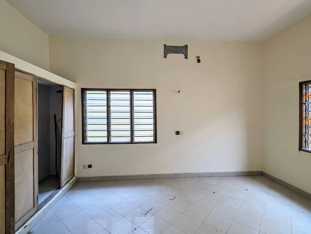 Villa à vendre à Cotonou Fidjrossè