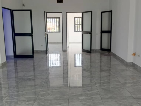 Bureaux à louer à Cotonou Agla