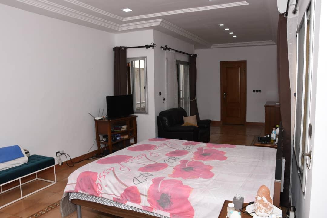 Villa a vendre a cotonou Fidjrosse plage