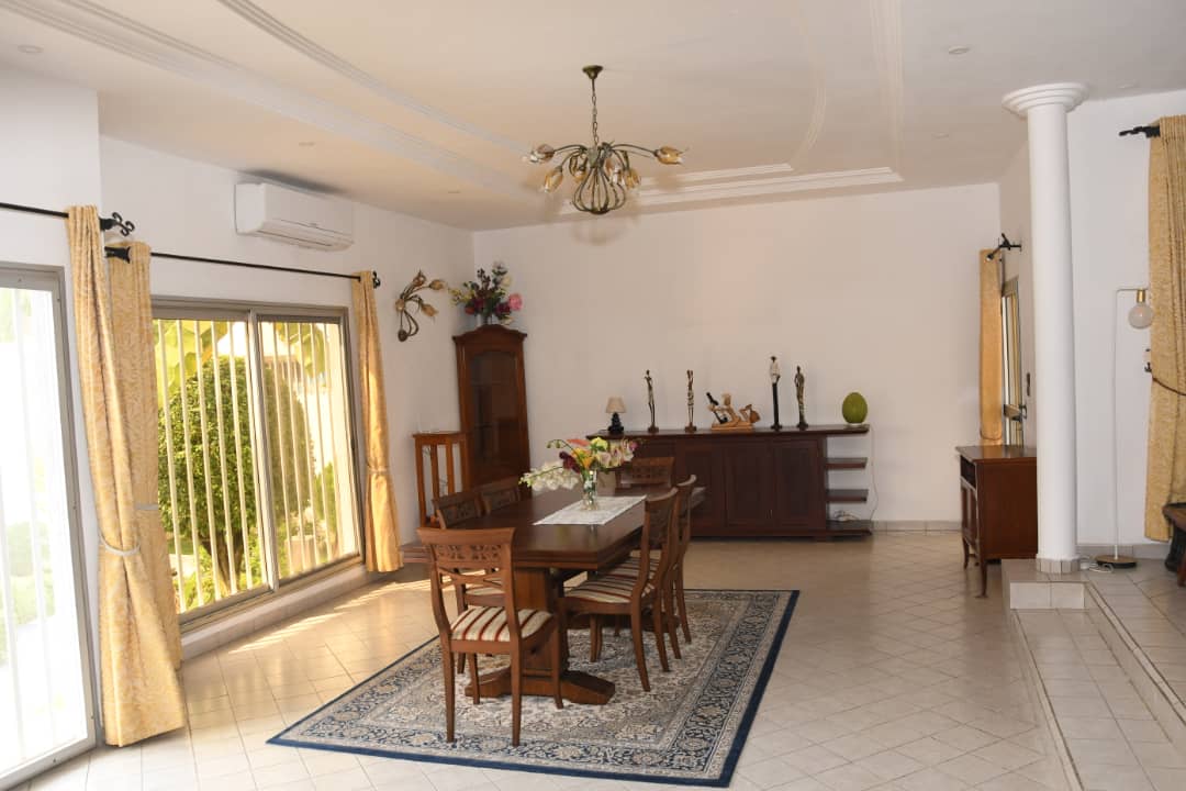 Villa a vendre a cotonou Fidjrosse plage
