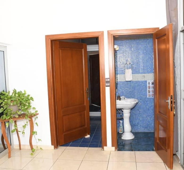 Villa a vendre a cotonou Fidjrosse plage