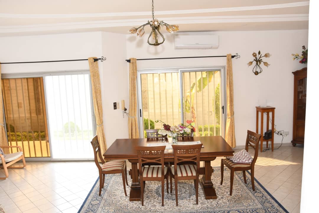 Villa a vendre a cotonou Fidjrosse plage