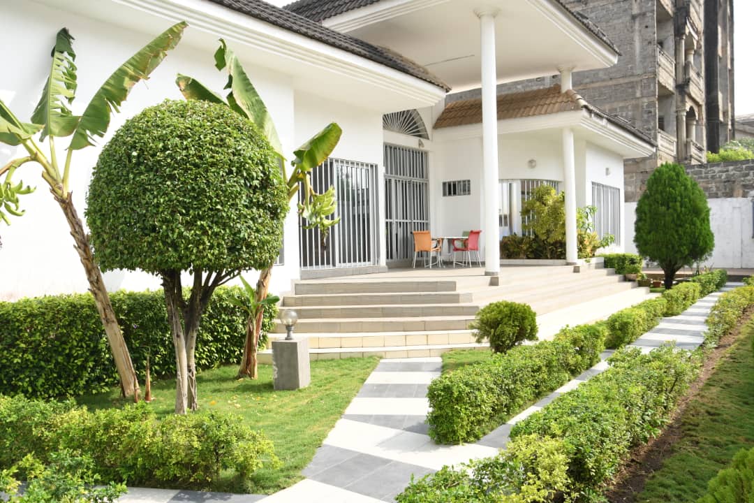 Villa a vendre a cotonou Fidjrosse plage