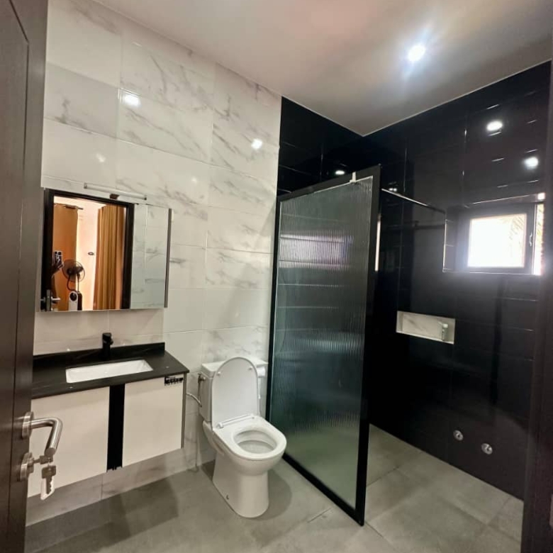 APPARTEMENT MEUBLÉ A LOUER A COTONOU FIDJROSSE