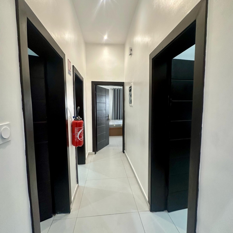 APPARTEMENT MEUBLÉ A LOUER A COTONOU FIDJROSSE