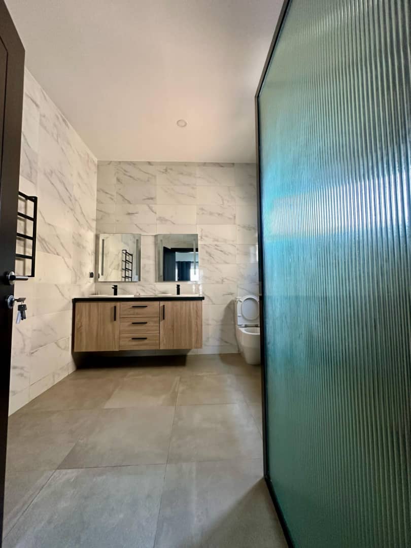 APPARTEMENT MEUBLÉ A LOUER A COTONOU FIDJROSSE