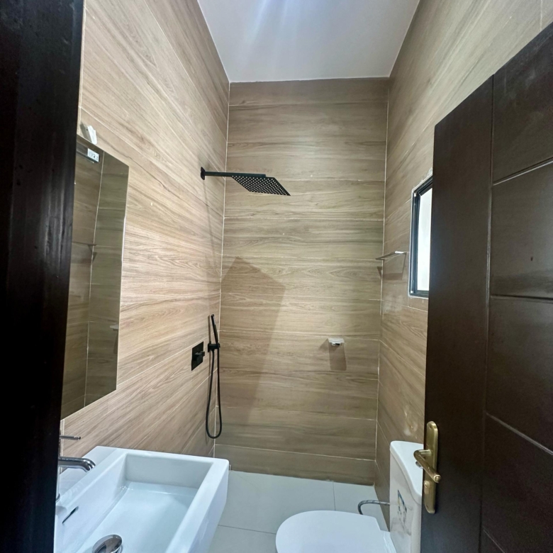 APPARTEMENT MEUBLÉ A LOUER A COTONOU FIDJROSSE