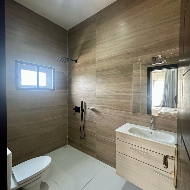 APPARTEMENT MEUBLÉ A LOUER A COTONOU FIDJROSSE