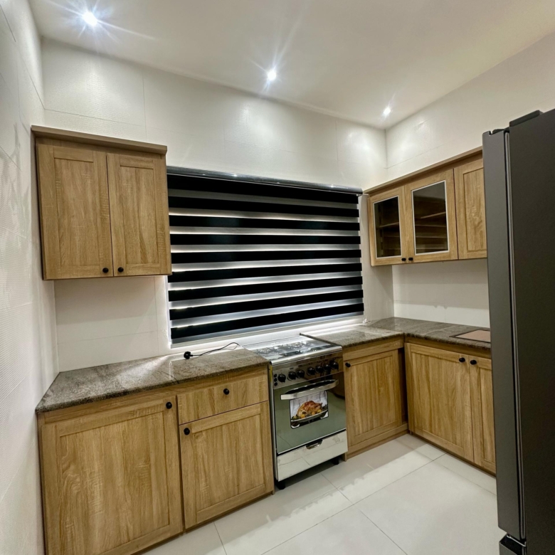 APPARTEMENT MEUBLÉ A LOUER A COTONOU FIDJROSSE