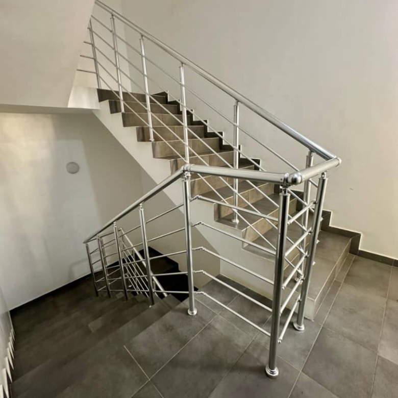 APPARTEMENT MEUBLÉ A LOUER A COTONOU FIDJROSSE