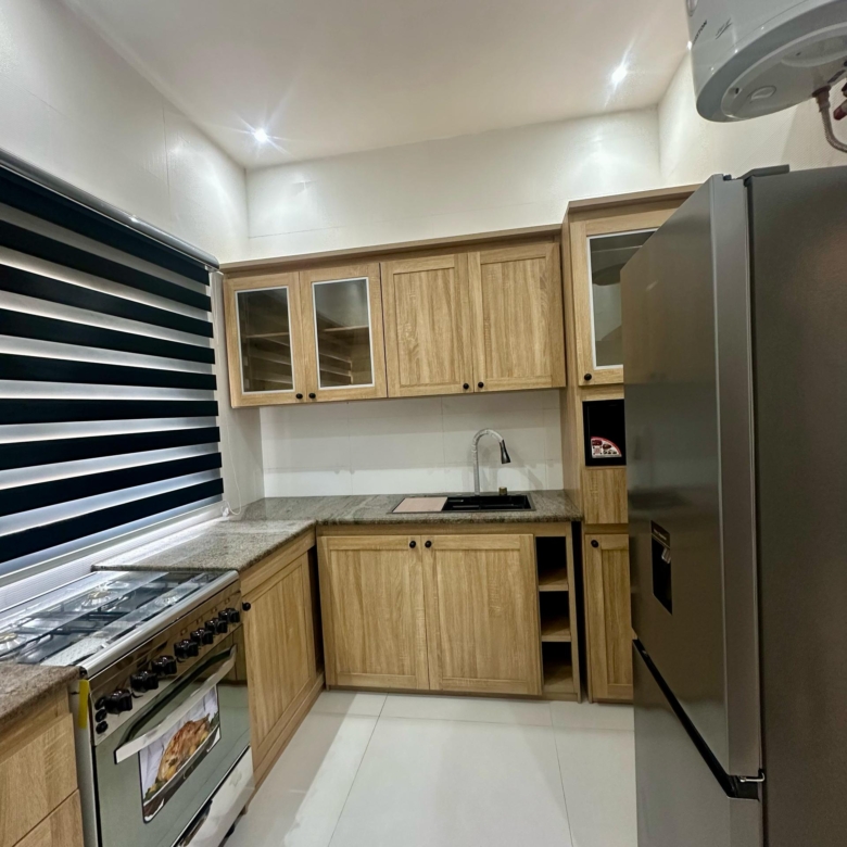 APPARTEMENT MEUBLÉ A LOUER A COTONOU FIDJROSSE