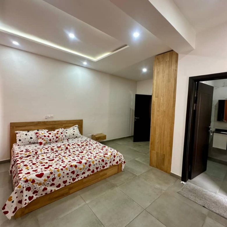 APPARTEMENT MEUBLÉ A LOUER A COTONOU FIDJROSSE