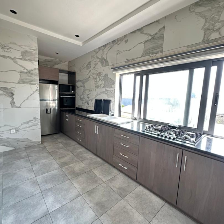 APPARTEMENT MEUBLÉ A LOUER A COTONOU FIDJROSSE PLAGE