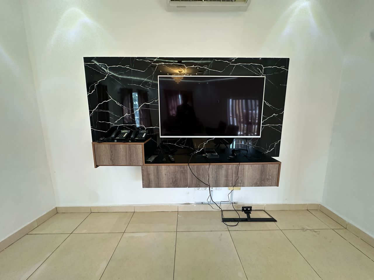 APPARTEMENT MEUBLÉ À LOUER AVEC PISCINE A COTONOU HAIE VIVE