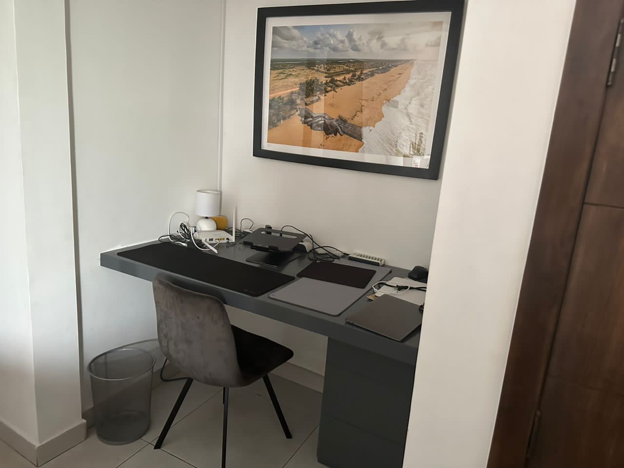 Coquette Villa avec Piscine et Jardin à vendre à Cotonou Fidjrossè