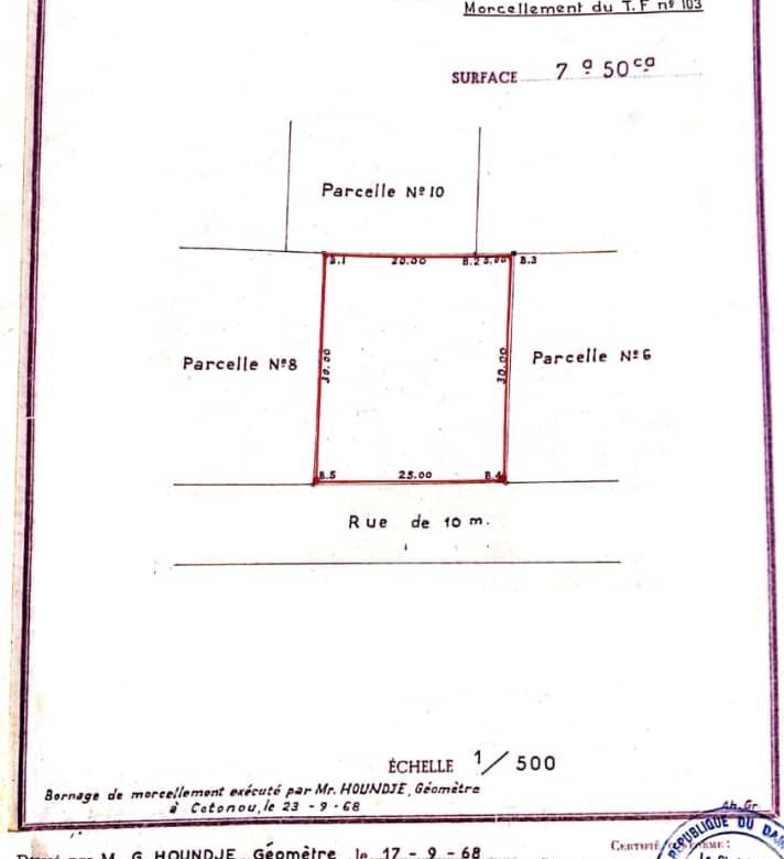 GRANDE PARCELLE A VENDRE A COTONOU DANS LA HAIE-VIVE